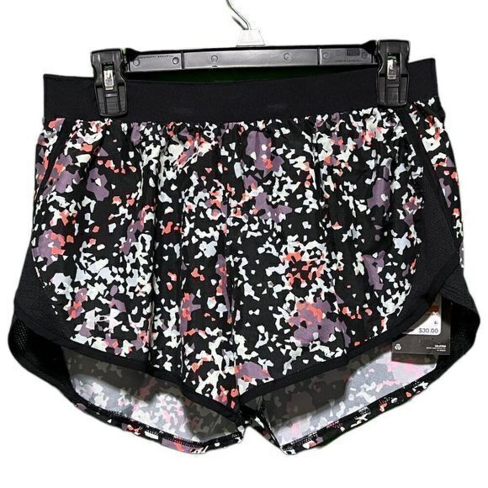 NWT Under Armour Women’s UA Fly By 2.0 Loose‎ Printed Shorts Black Small